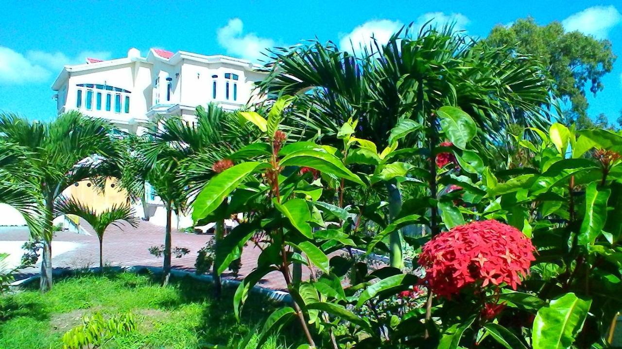 Luxor Residence Guesthouse Belle Mare Bagian luar foto