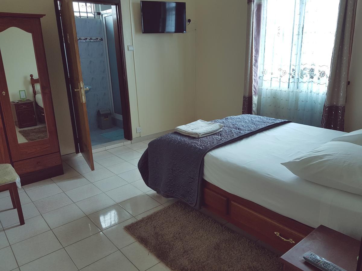 Luxor Residence Guesthouse Belle Mare Bagian luar foto