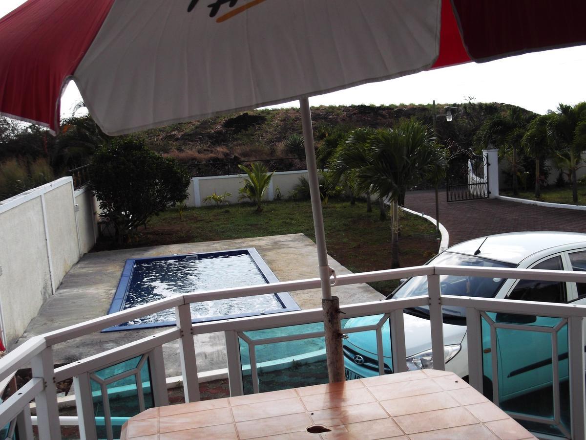 Luxor Residence Guesthouse Belle Mare Bagian luar foto