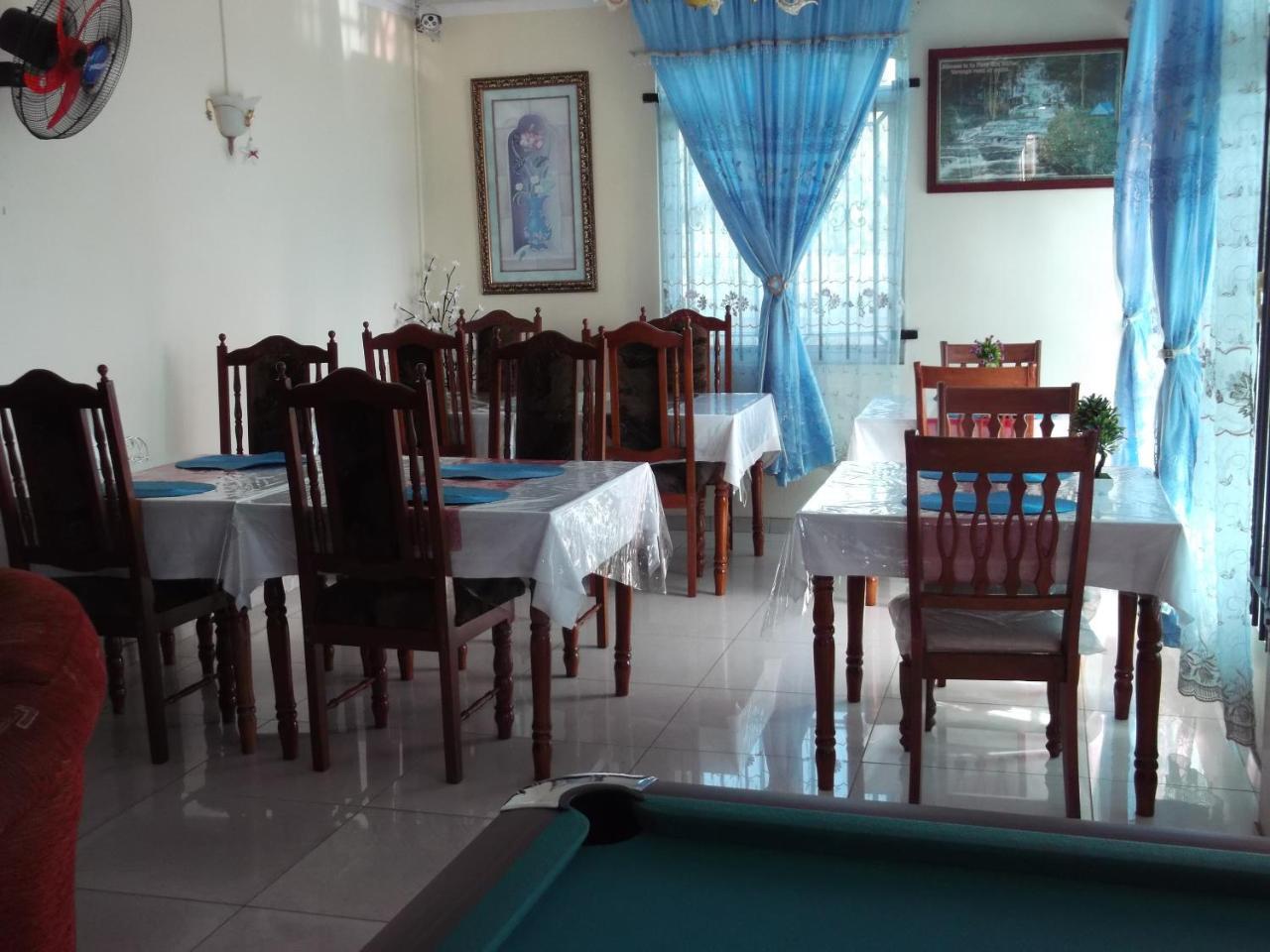 Luxor Residence Guesthouse Belle Mare Bagian luar foto